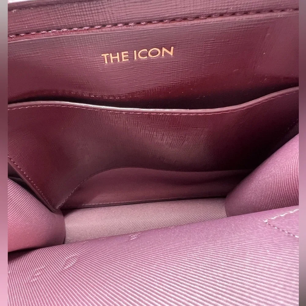 Ted Baker London Burgundy The Icon Tote Bag with Flower Charm